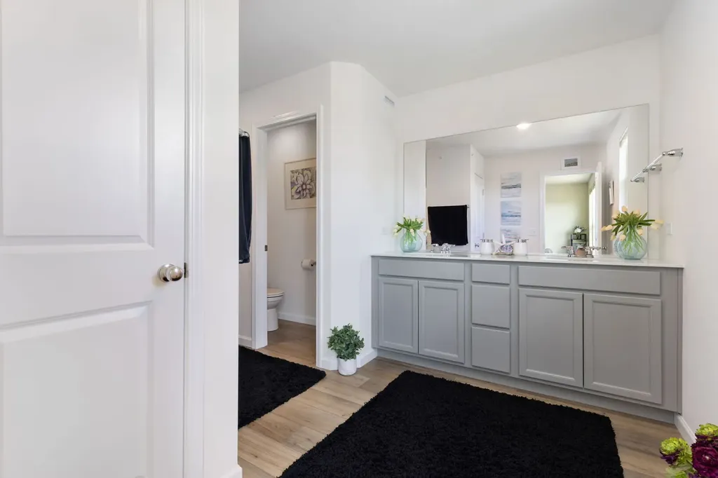 2265 Horseshoe Circle Naperville IL 60564