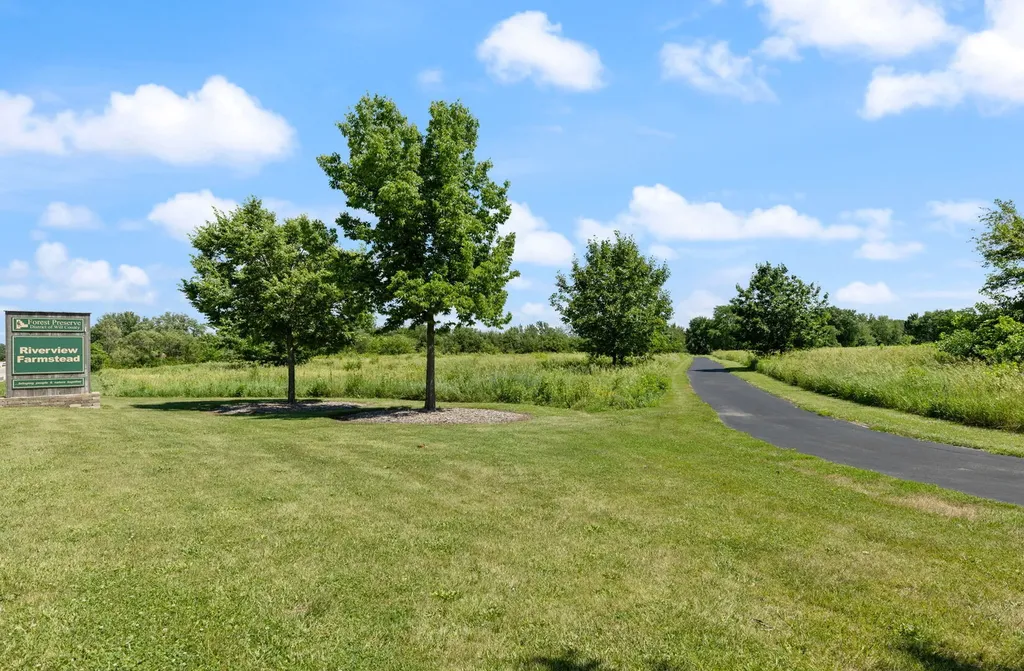 2265 Horseshoe Circle Naperville IL 60564