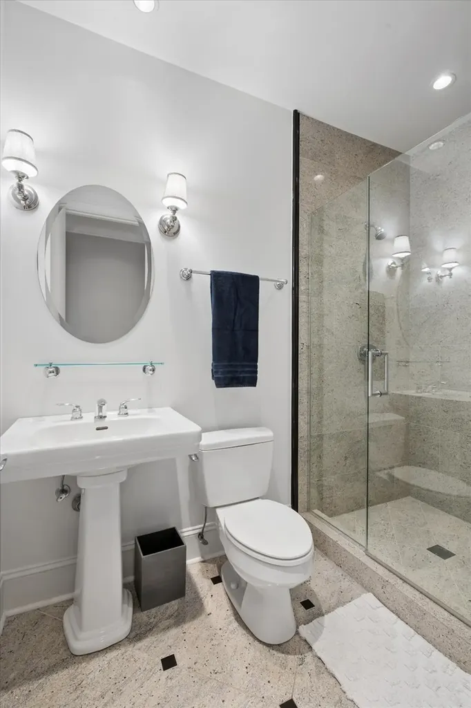 1418 North Lasalle Drive Chicago IL 60610