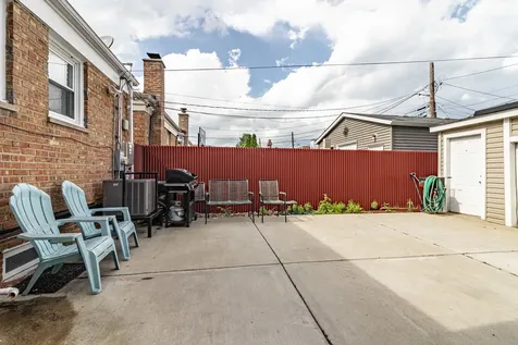 1805 North Harding Avenue Chicago IL 60647