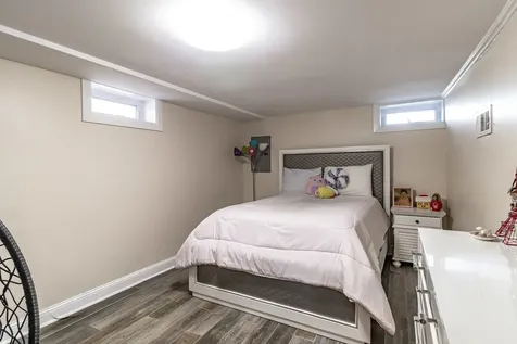 1805 North Harding Avenue Chicago IL 60647