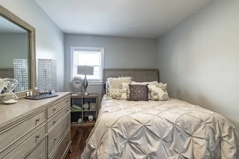 1805 North Harding Avenue Chicago IL 60647