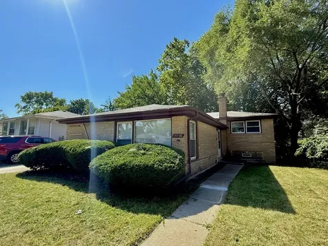 15530 University Avenue Dolton IL 60419