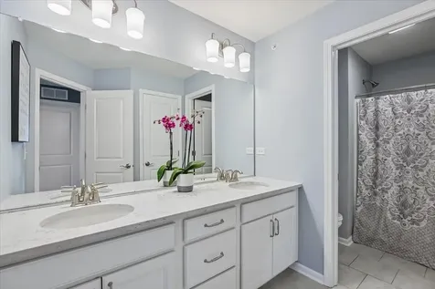 548 Council Circle Vernon Hills IL 60061