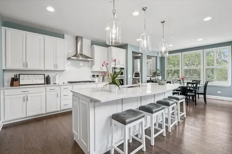 548 Council Circle Vernon Hills IL 60061