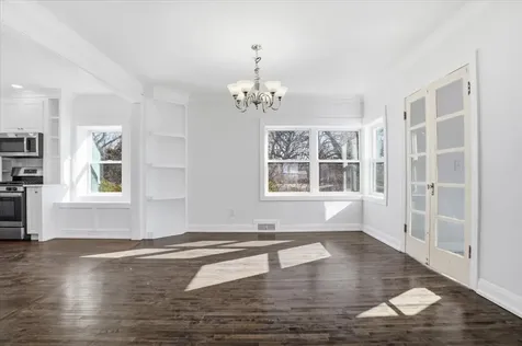 297 East Lakeview Avenue Round Lake Beach IL 60073