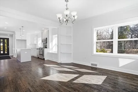297 East Lakeview Avenue Round Lake Beach IL 60073