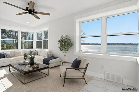 297 East Lakeview Avenue Round Lake Beach IL 60073