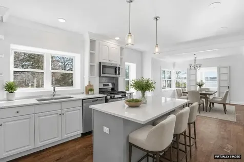 297 East Lakeview Avenue Round Lake Beach IL 60073