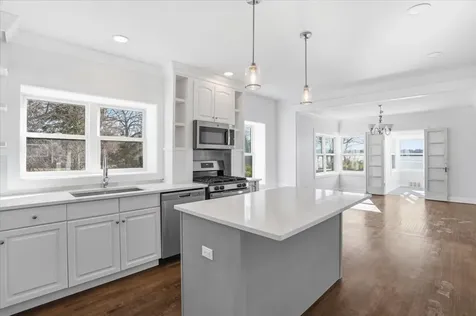 297 East Lakeview Avenue Round Lake Beach IL 60073