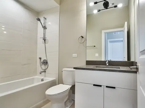 6029 South Champlain Avenue Chicago IL 60637