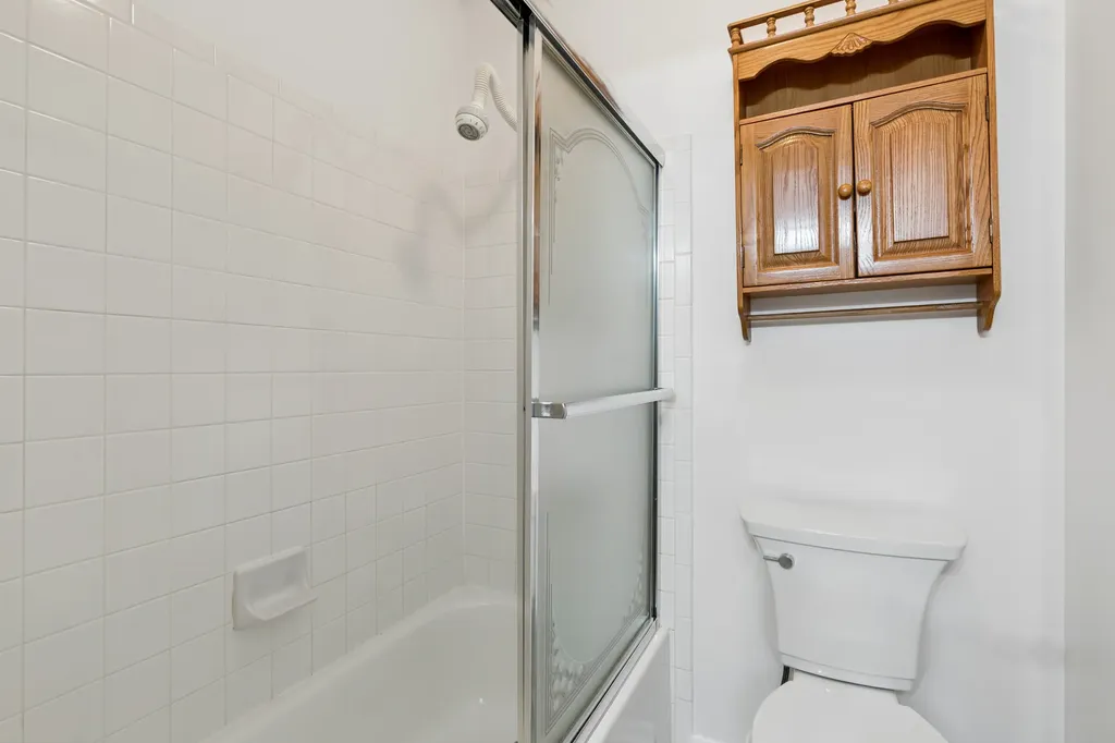 2134 Northwind Circle Schaumburg IL 60194