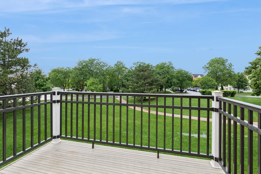2134 Northwind Circle Schaumburg IL 60194