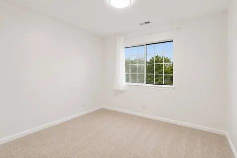 2134 Northwind Circle Schaumburg IL 60194