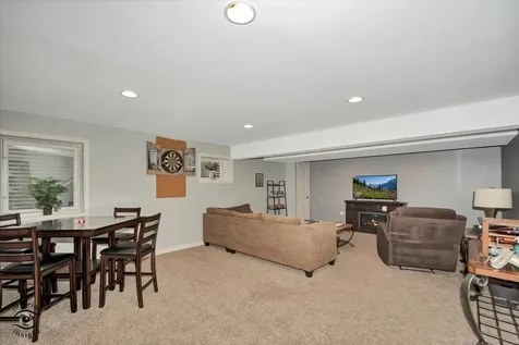 8233 Pecan Place Frankfort IL 60423