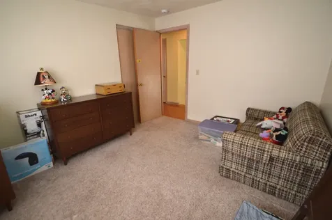 10640 Wakefield Street Westchester IL 60154