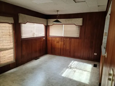 940 South Kensington Avenue La Grange IL 60525