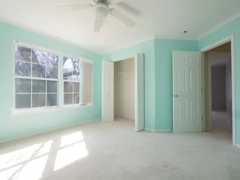 33 River Oaks Circle E Buffalo Grove IL 60089