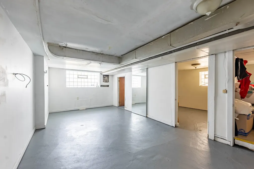 6733 South Campbell Avenue Chicago IL 60629