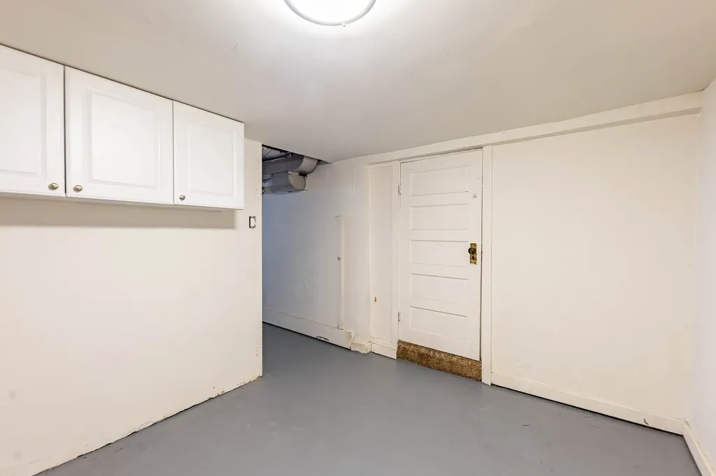 6733 South Campbell Avenue Chicago IL 60629