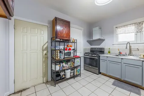 6733 South Campbell Avenue Chicago IL 60629