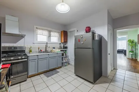 6733 South Campbell Avenue Chicago IL 60629