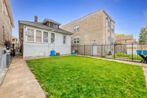 6733 South Campbell Avenue Chicago IL 60629
