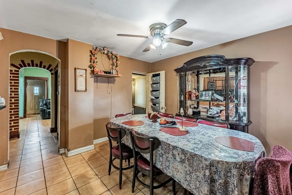 3126 South Komensky Avenue Chicago IL 60623