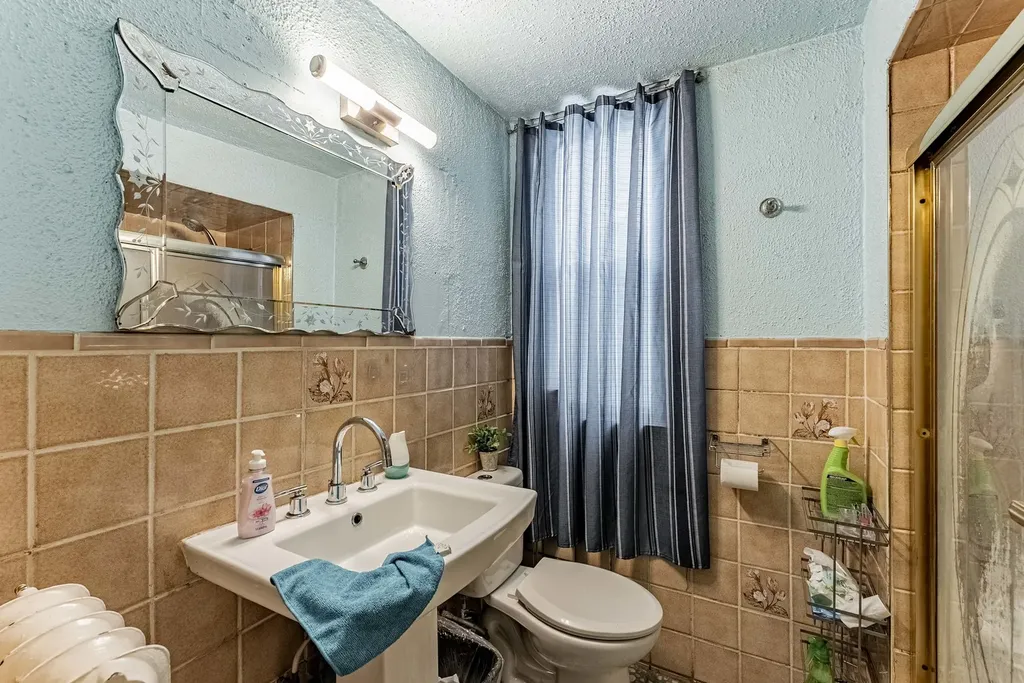 3126 South Komensky Avenue Chicago IL 60623