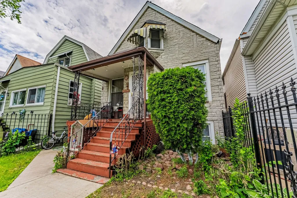 3126 South Komensky Avenue Chicago IL 60623