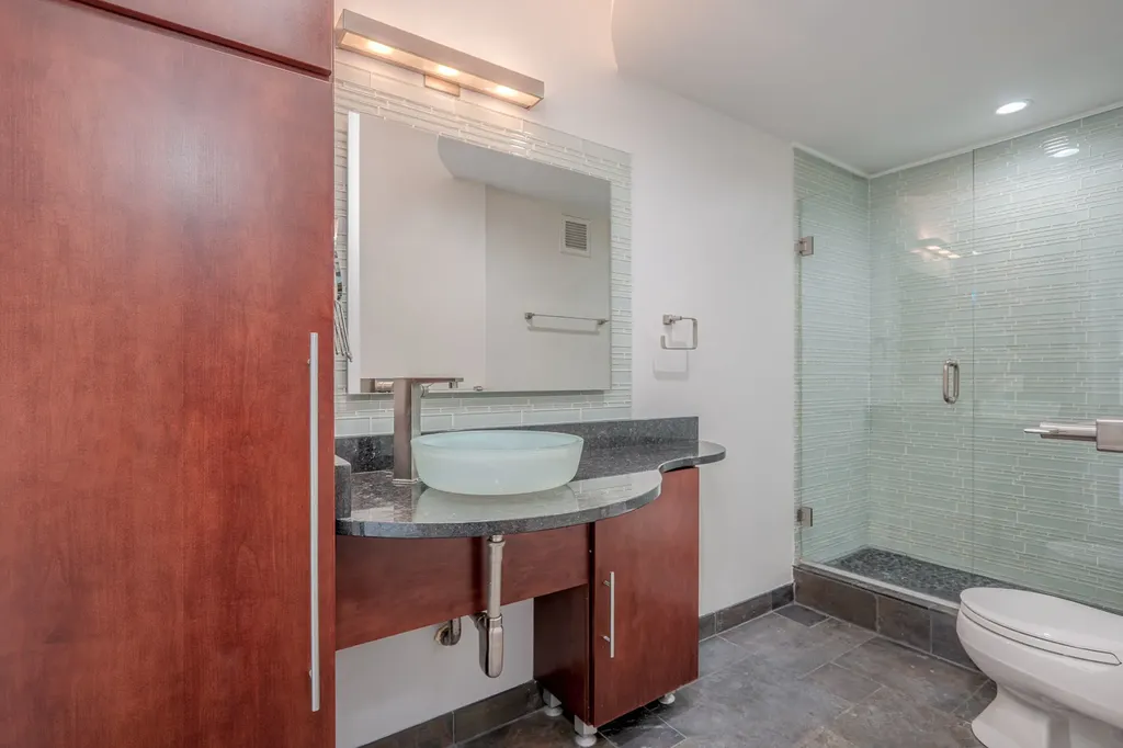 175 East Delaware Place Chicago IL 60611