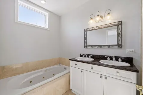 814 West Hubbard Street Chicago IL 60642