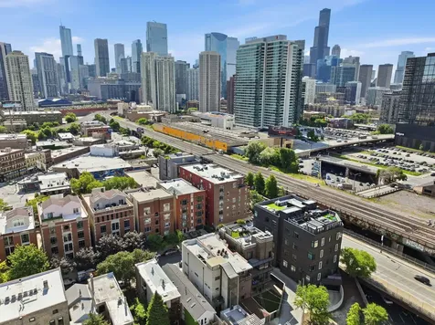 814 West Hubbard Street Chicago IL 60642