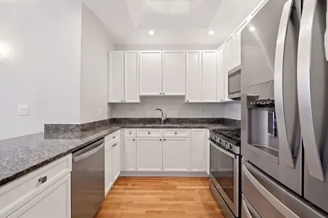 814 West Hubbard Street Chicago IL 60642