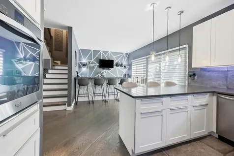 120 Monarch Drive Streamwood IL 60107