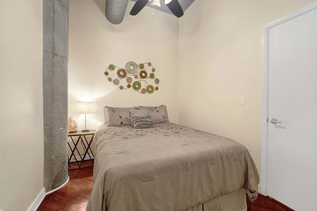 1151 West 14th Place Chicago IL 60608