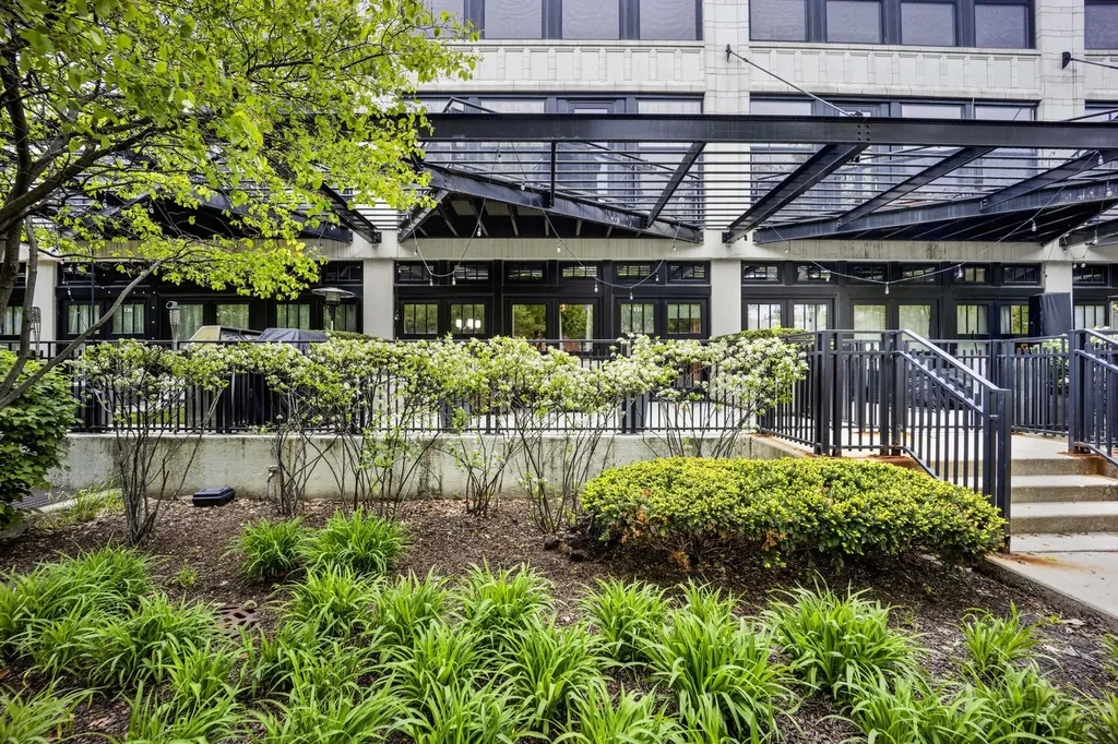1151 West 14th Place Chicago IL 60608