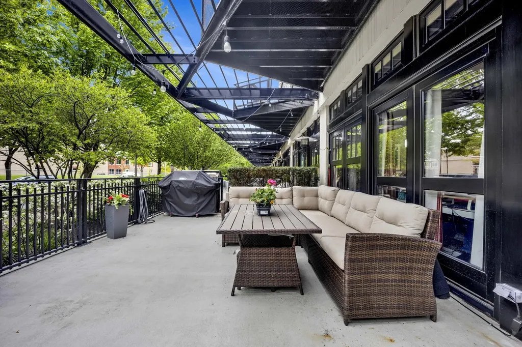 1151 West 14th Place Chicago IL 60608