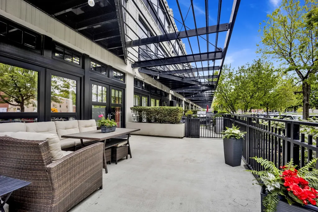 1151 West 14th Place Chicago IL 60608