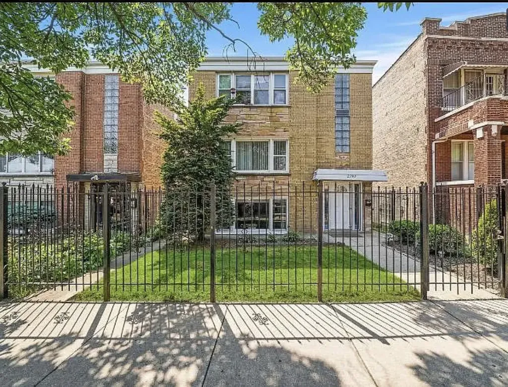 2242 North Lavergne Avenue Chicago IL 60639