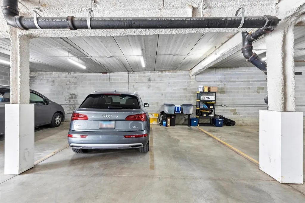 2853 North Halsted Street Chicago IL 60657