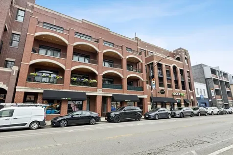 2853 North Halsted Street Chicago IL 60657