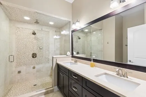 2853 North Halsted Street Chicago IL 60657