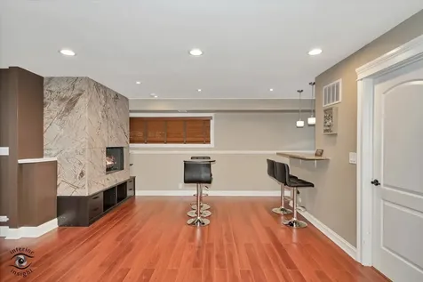 765 Balboa Terrace Bartlett IL 60103