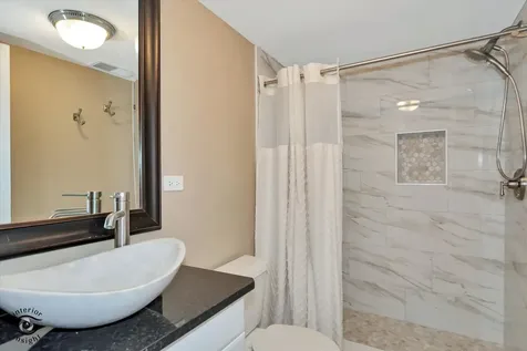 765 Balboa Terrace Bartlett IL 60103