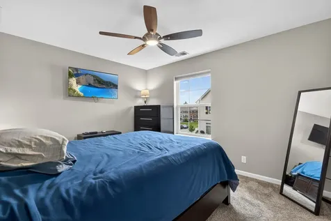 1563 Deer Pointe Drive South Elgin IL 60177
