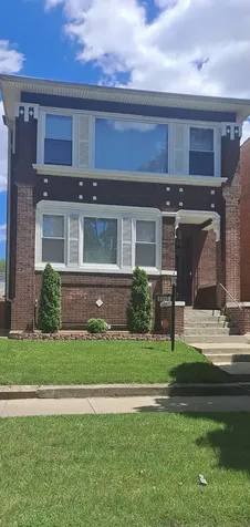 8043 South Peoria Street Chicago IL 60620