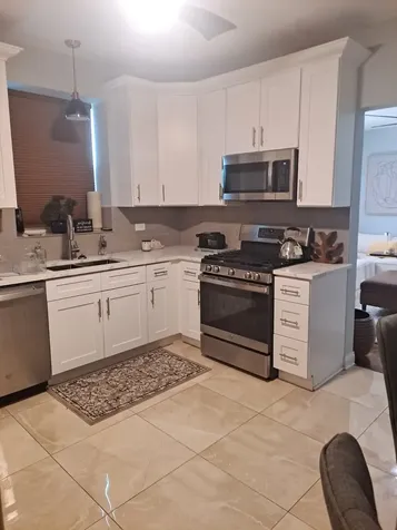 8043 South Peoria Street Chicago IL 60620
