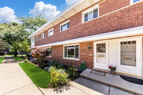 336 South Maple Street Mount Prospect IL 60056