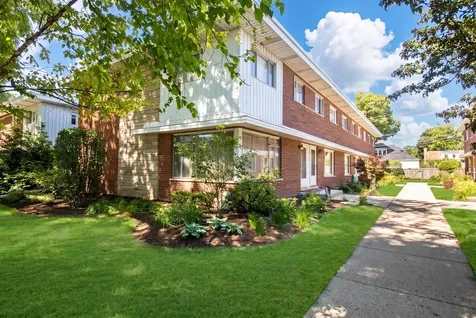 336 South Maple Street Mount Prospect IL 60056